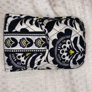 vera bradley phone purse